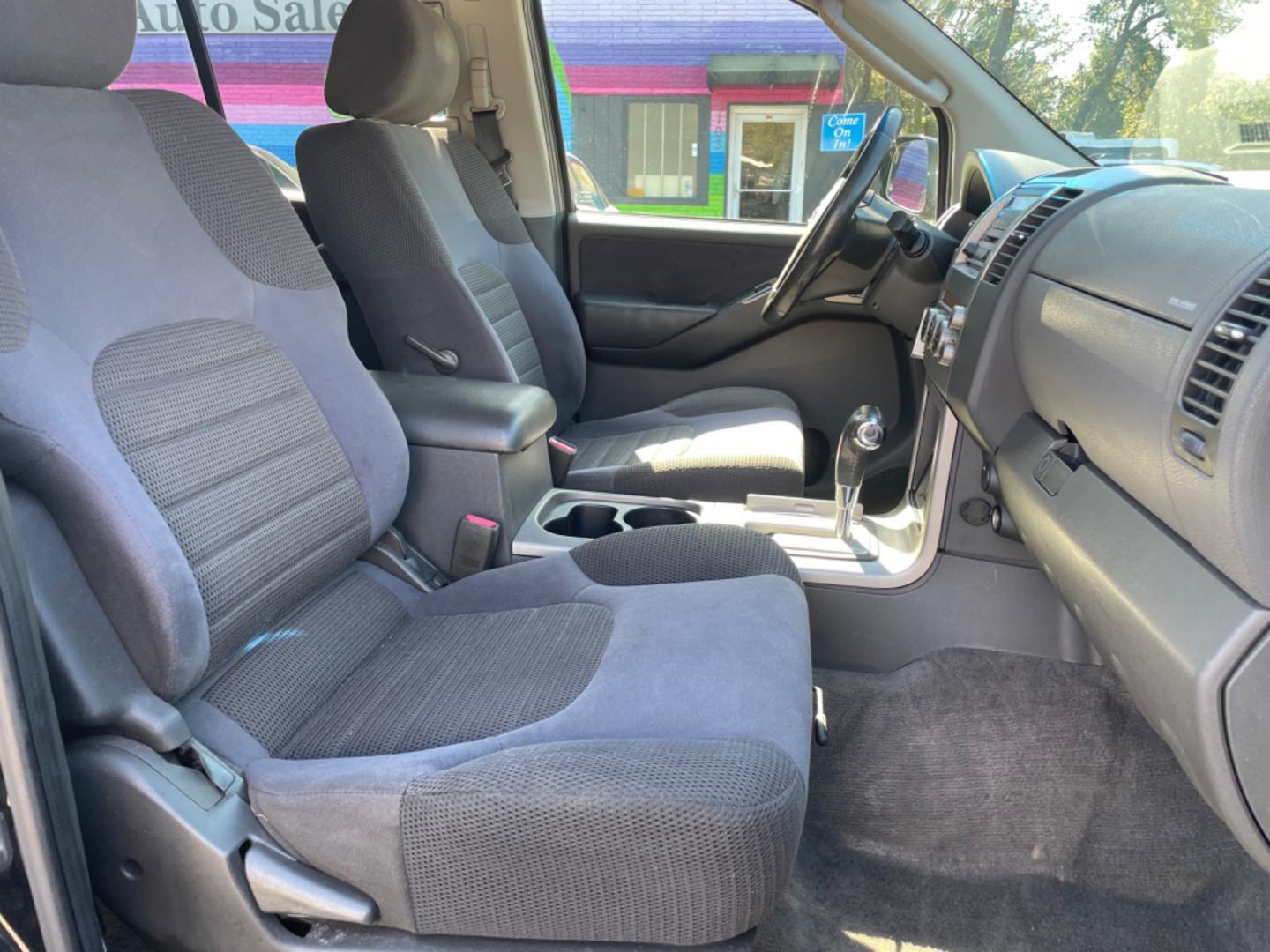 2007 BLACK NISSAN PATHFINDER S (5N1AR18U97C) with an 4.0L engine, Automatic transmission, located at 5103 Dorchester Rd., Charleston, SC, 29418-5607, (843) 767-1122, 36.245171, -115.228050 - Photo#10